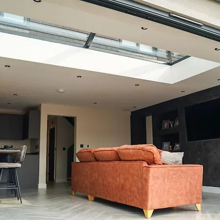 Modern And Luxury House Casa de Férias *