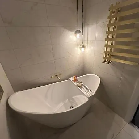 Modern And Luxury House York