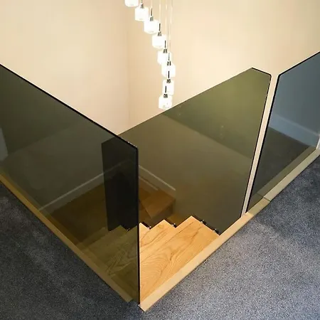 Modern And Luxury House Holiday home York